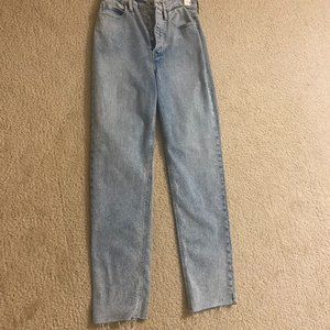 Old Navy Extra High-Rise Sky-Hi Straight Secret-Slim Pockets